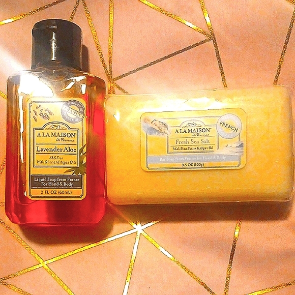 FRENCH Lavender Aloe Liquid Soap and Fresh Sea Salt Bar French Milled Set - Picture 1 of 5